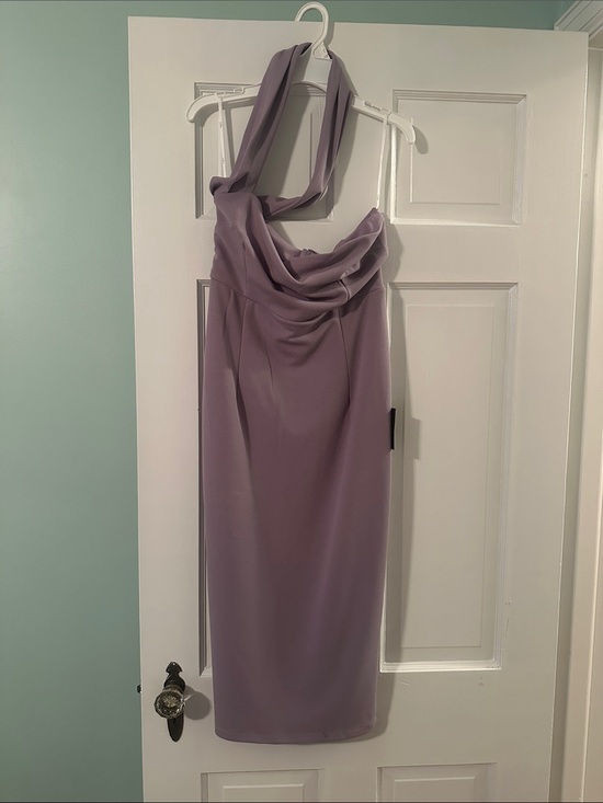 Dresses & Skirts - Lavender Midi Dress